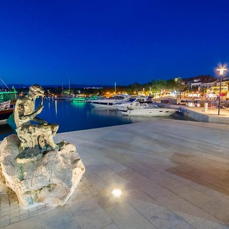 Njivice, Otok Krk, Apartman Dora Exterior foto