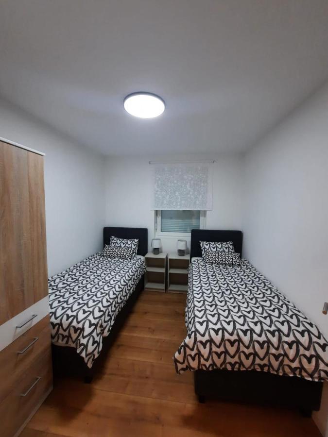Njivice, Otok Krk, Apartman Dora Exterior foto